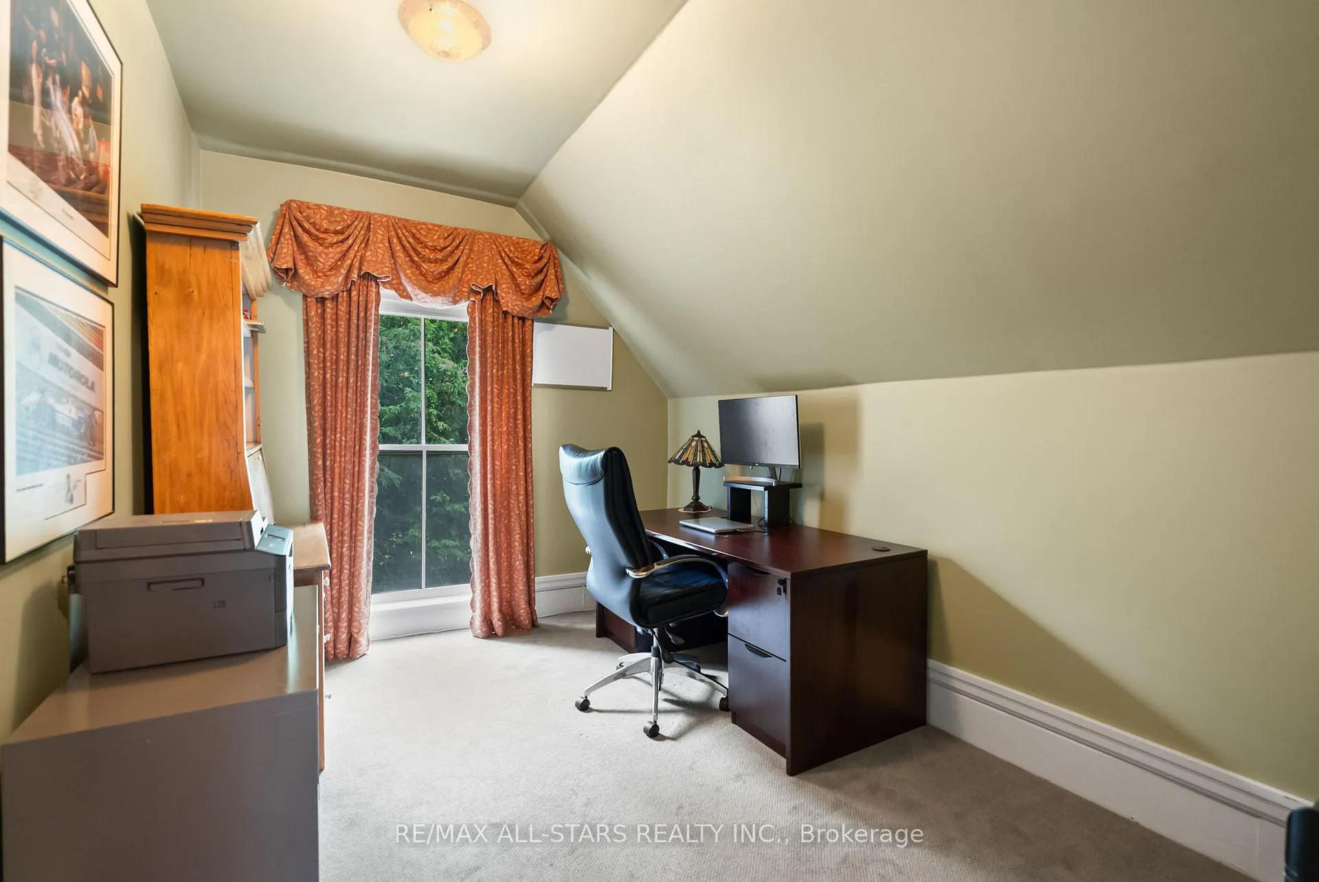 Photo 29 of 122 Brock Street E, Uxbridge — HOMEH