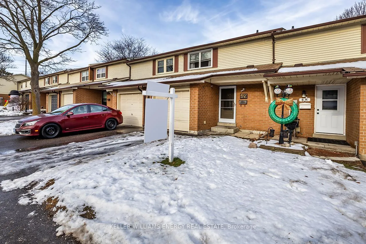 Photo 2 of Unit 49, 450 Bristol Crescent, Oshawa, Vanier — HOMEH