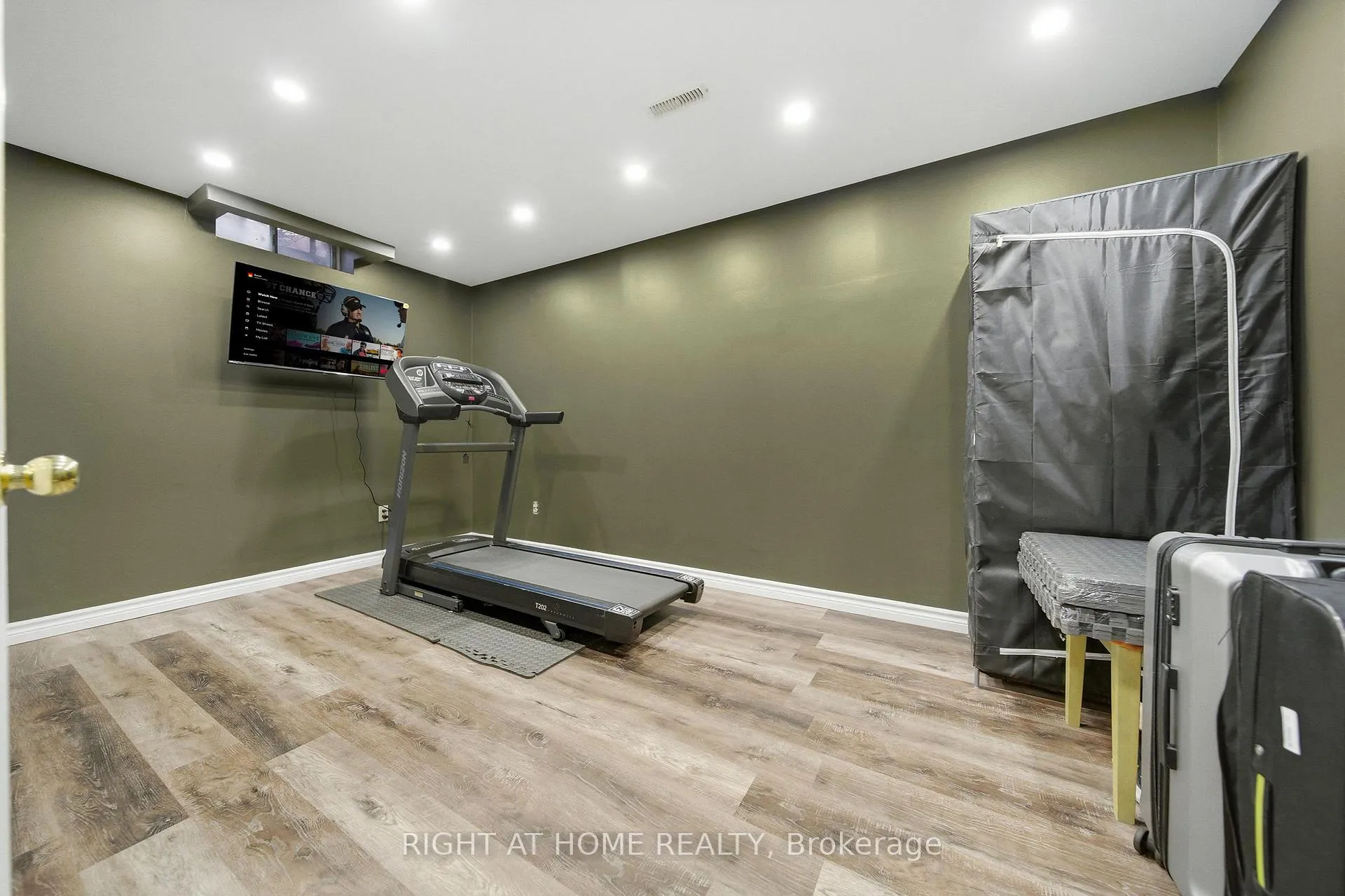 Photo 26 of 44 Forrester Drive, Brampton, Fletcher's West — HOMEH