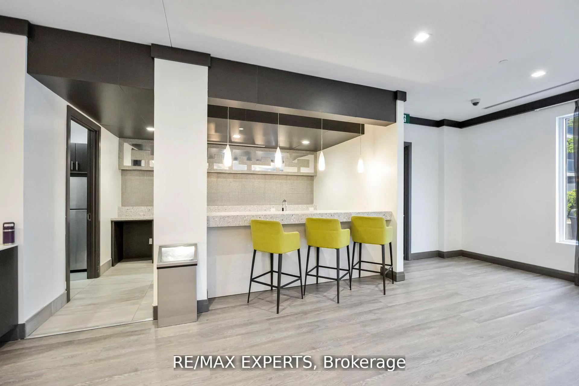 Photo 45 of Unit 801, 3700 Highway 7, Vaughan, Vaughan Corporate Centre — HOMEH