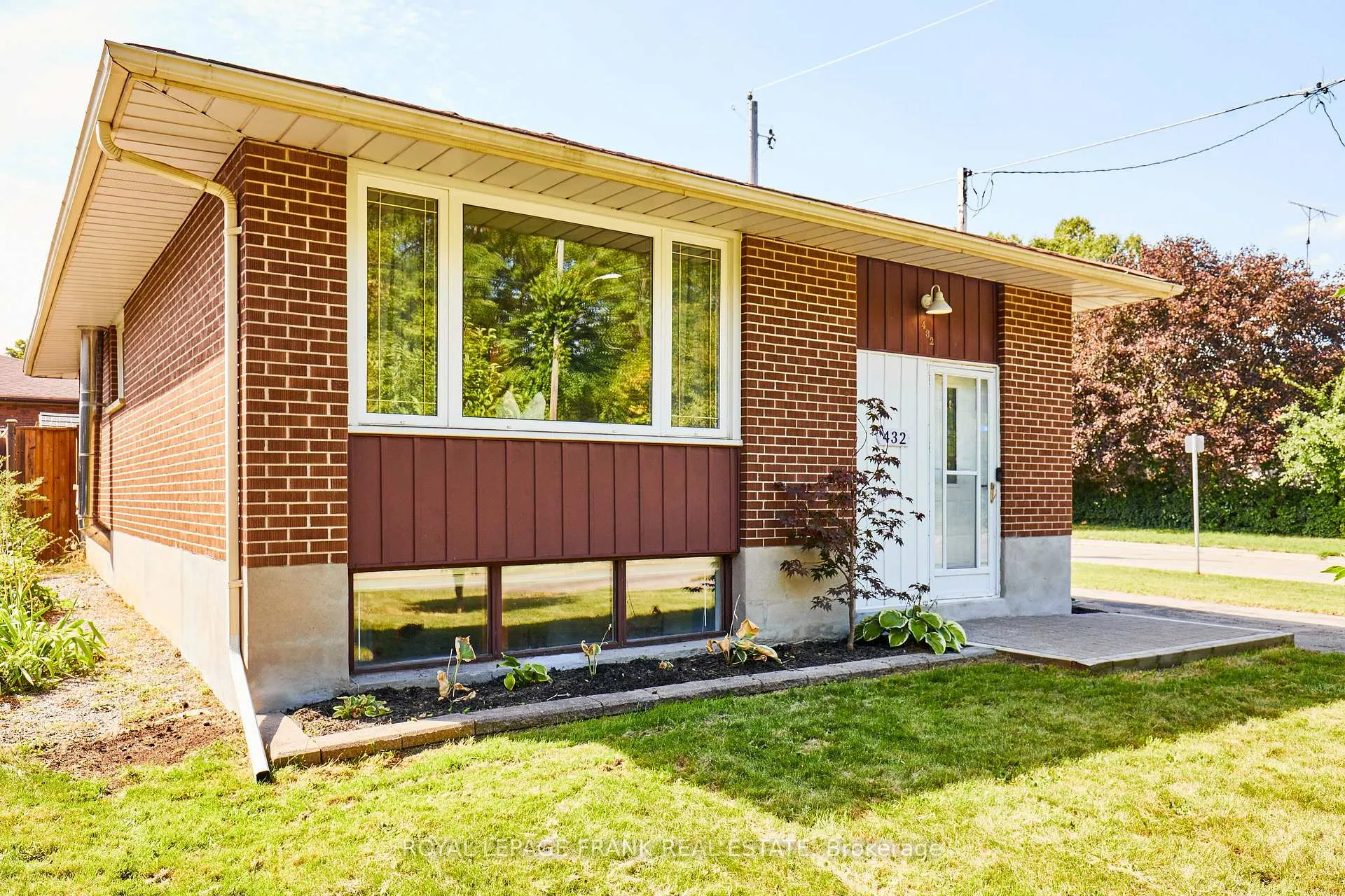 Photo 8 of 432 Park Road N, Oshawa, McLaughlin — HOMEH