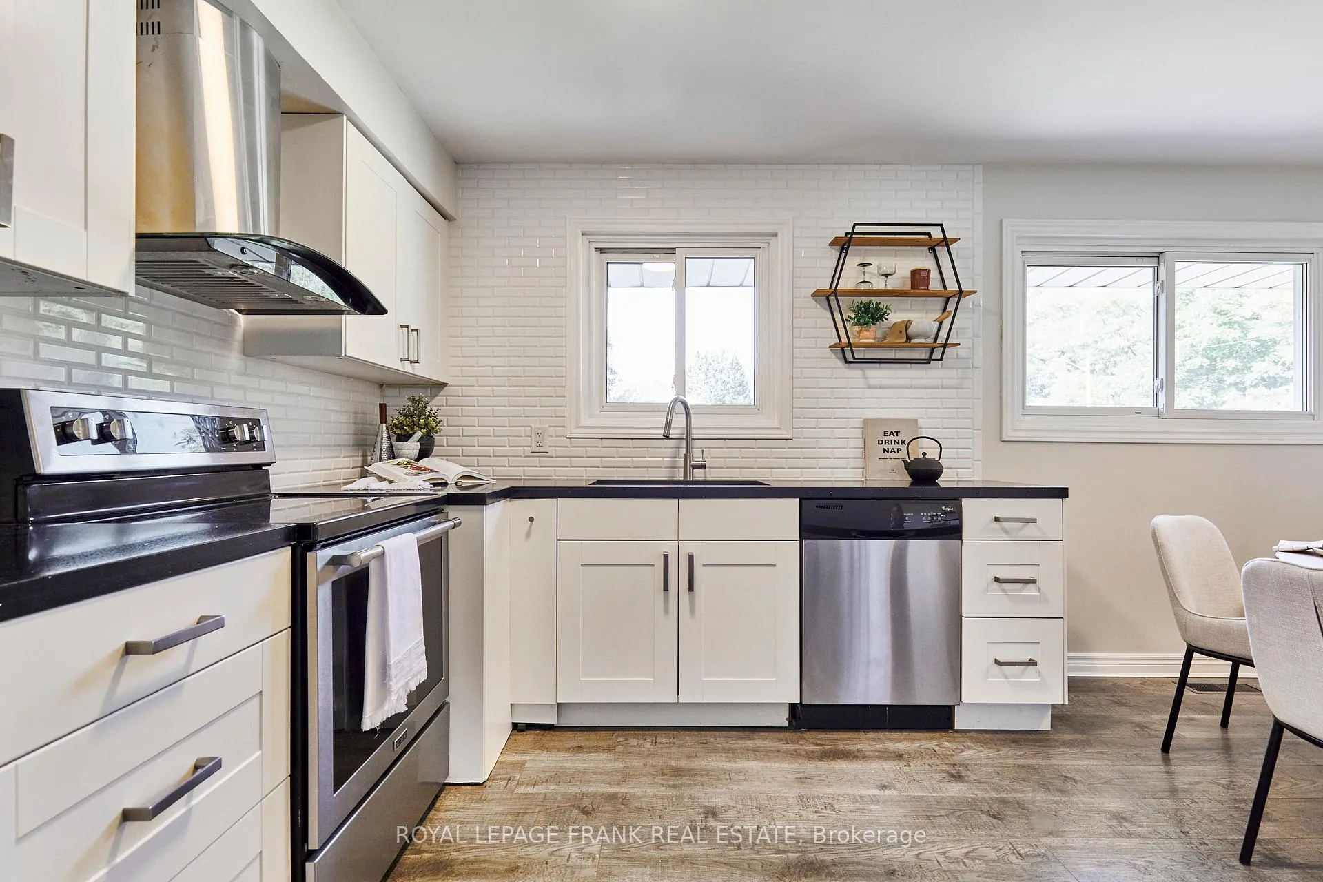 Photo 11 of 432 Park Road N, Oshawa, McLaughlin — HOMEH