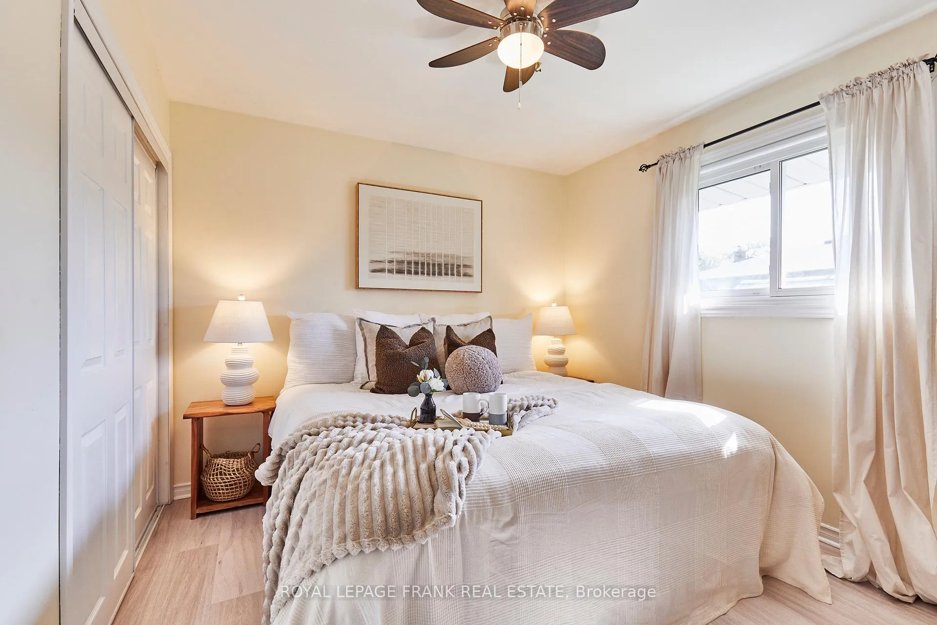 Photo 18 of 432 Park Road N, Oshawa, McLaughlin — HOMEH