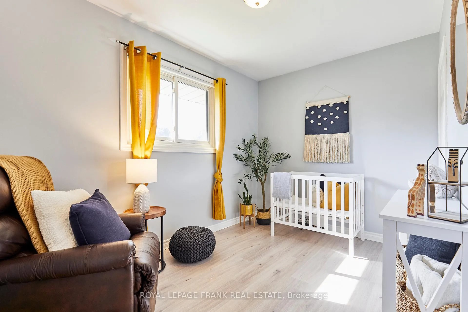Photo 20 of 432 Park Road N, Oshawa, McLaughlin — HOMEH