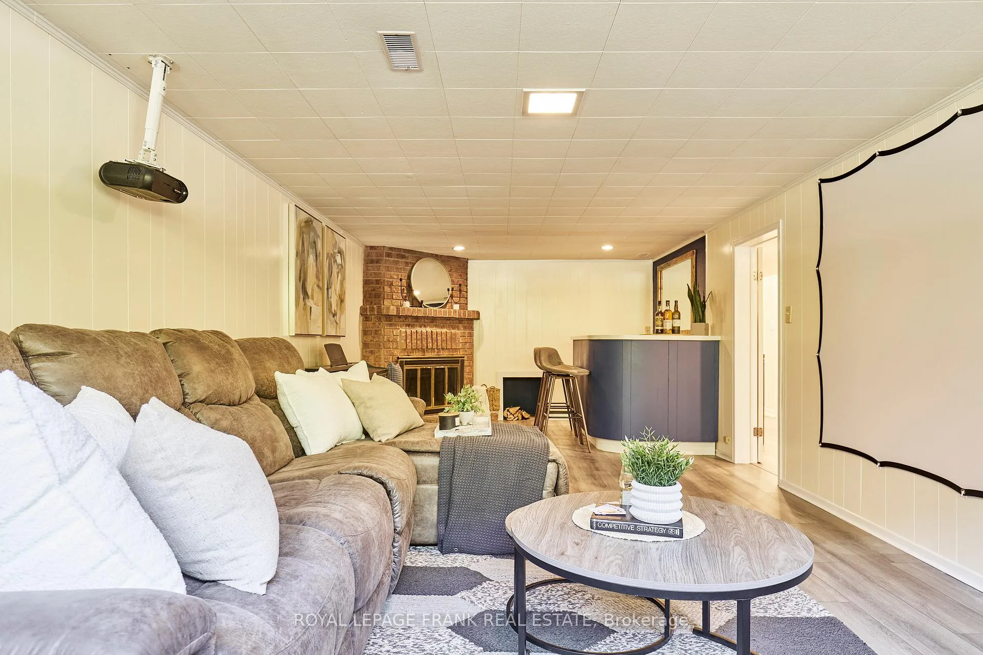 Photo 29 of 432 Park Road N, Oshawa, McLaughlin — HOMEH