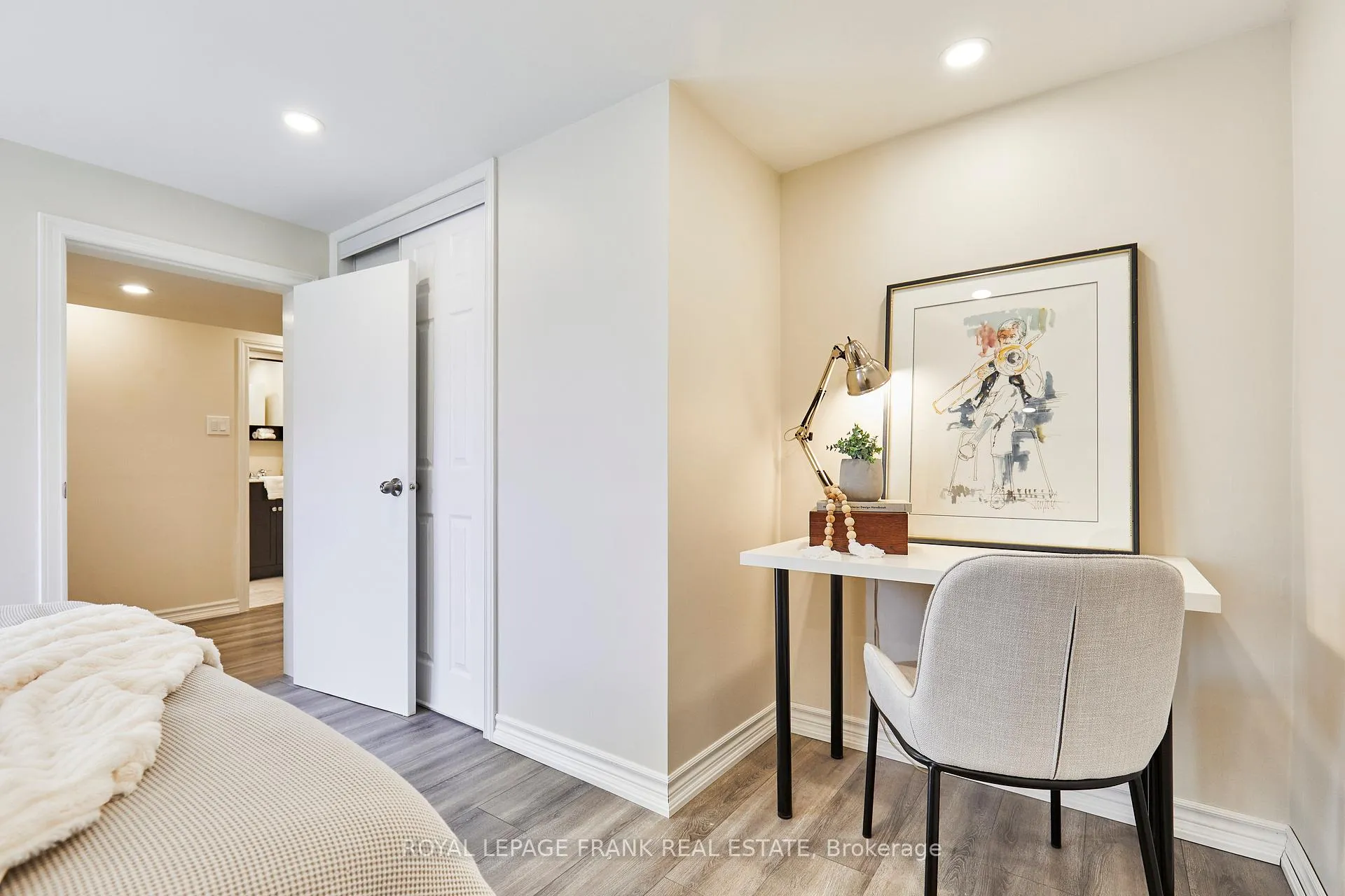 Photo 33 of 432 Park Road N, Oshawa, McLaughlin — HOMEH