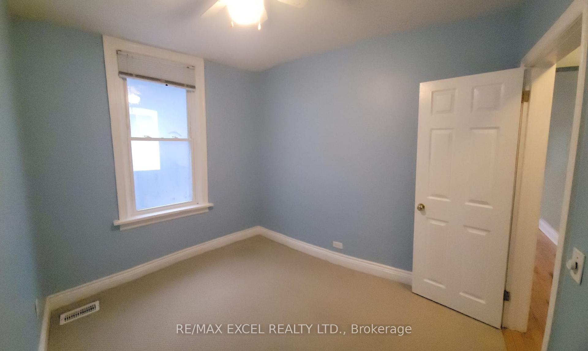 Photo 5 of 202 King Edward Avenue, Toronto, Woodbine-Lumsden — HOMEH