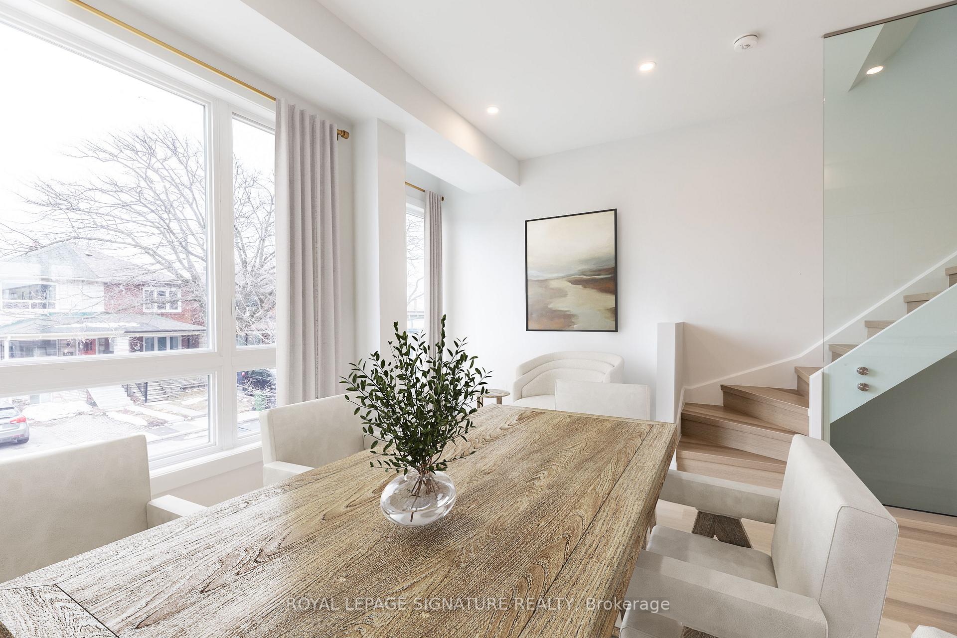 Photo 3 of 264 Atlas Avenue, Toronto, Humewood-Cedarvale — HOMEH