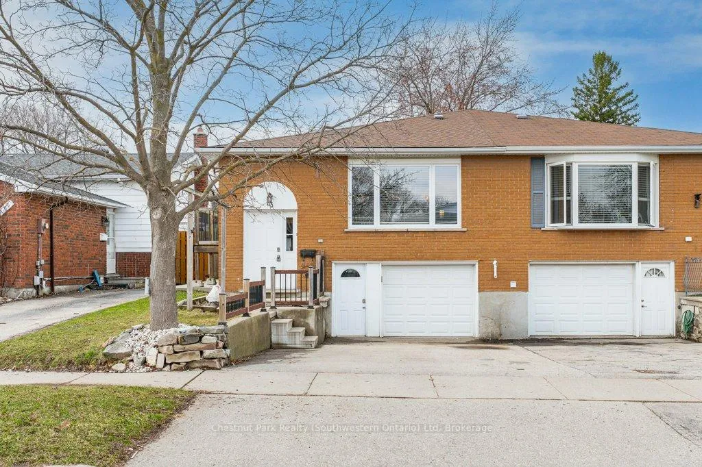 Photo 5 of 113 Sanderson Drive, Guelph, Willow West/Sugarbush/West Acres — HOMEH