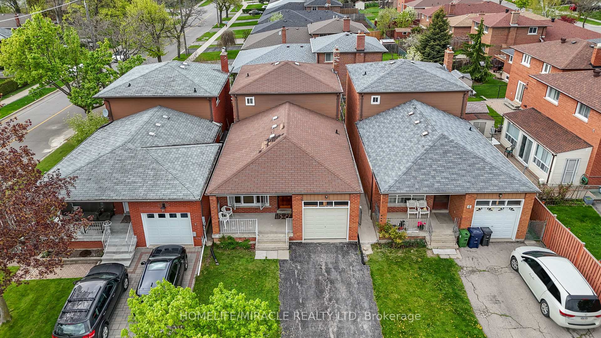 Front of 4 Greendowns Drive