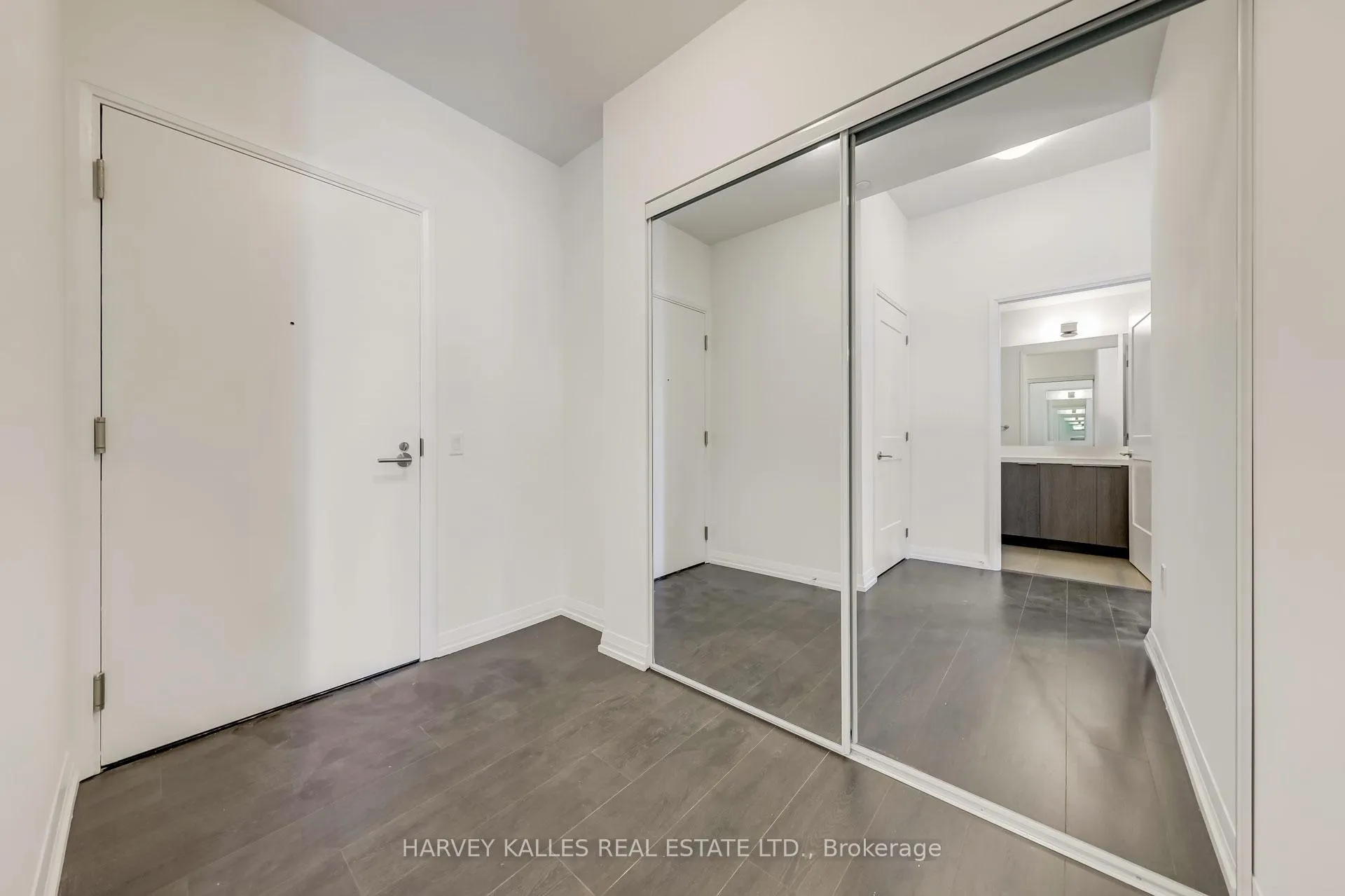Photo 4 of Unit LPH03, 25 Holly Street, Toronto, Mount Pleasant West — HOMEH