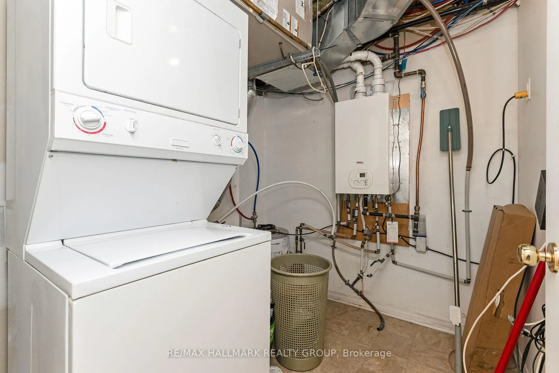 Photo 24 of 896 Longfields Drive, Ottawa, Barrhaven - Longfields — HOMEH