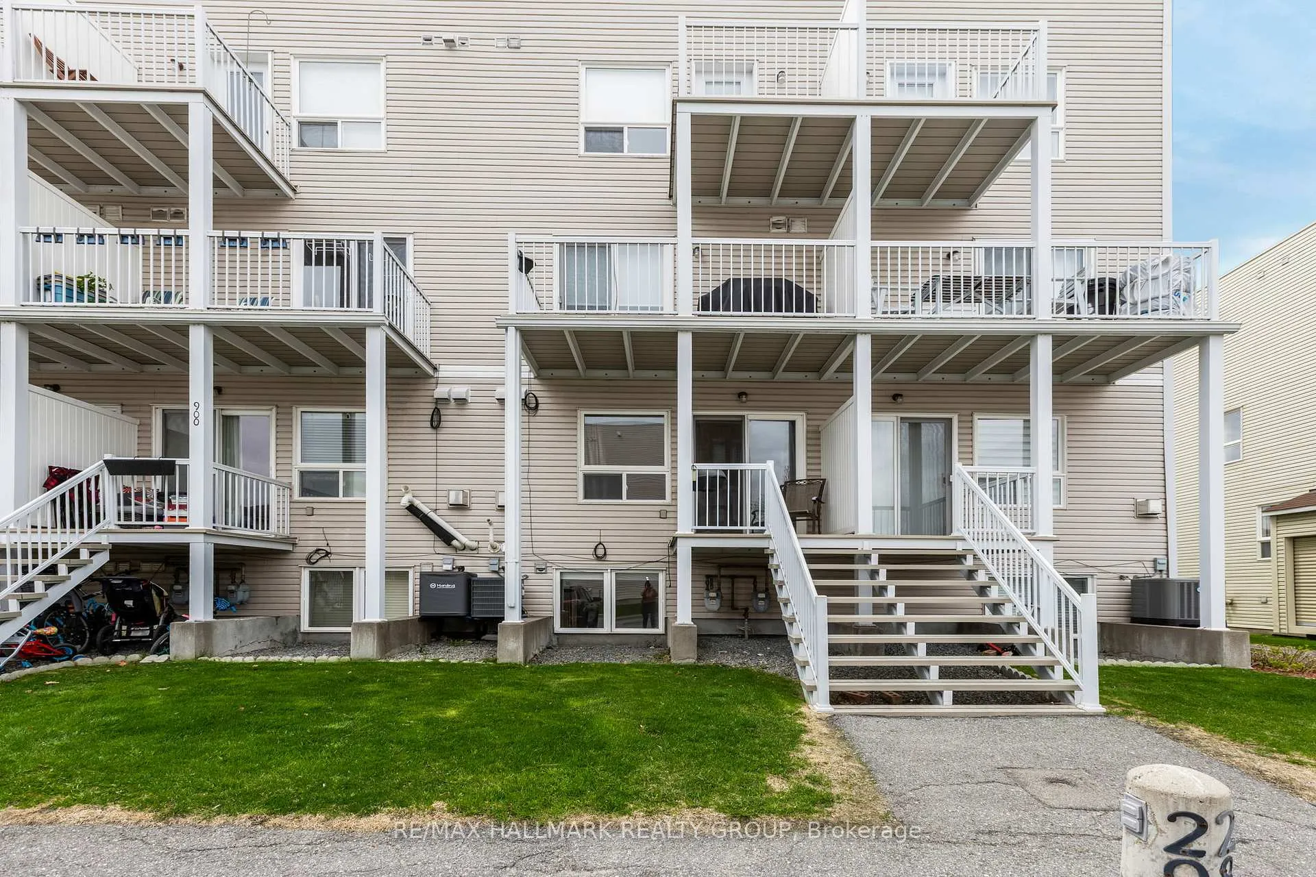 Photo 25 of 896 Longfields Drive, Ottawa, Barrhaven - Longfields — HOMEH