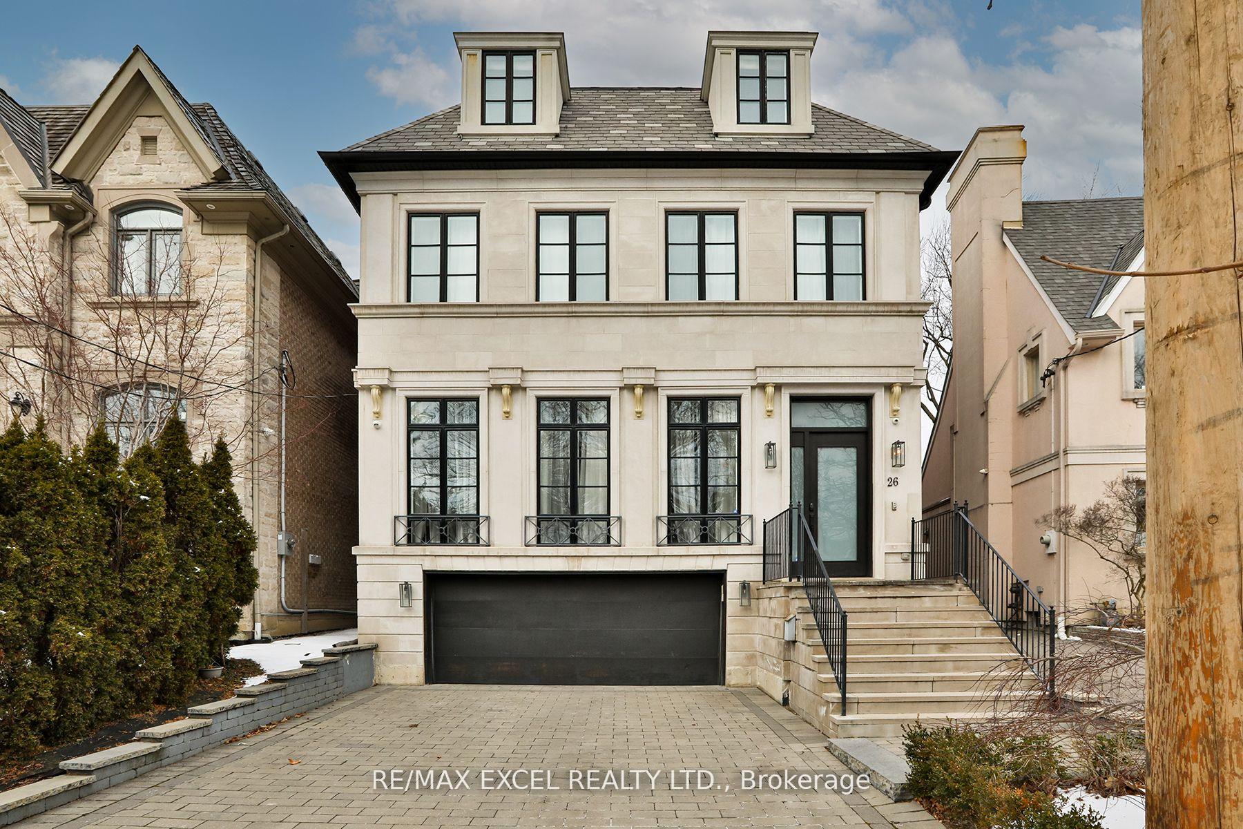 Front of 26 Strathearn Boulevard