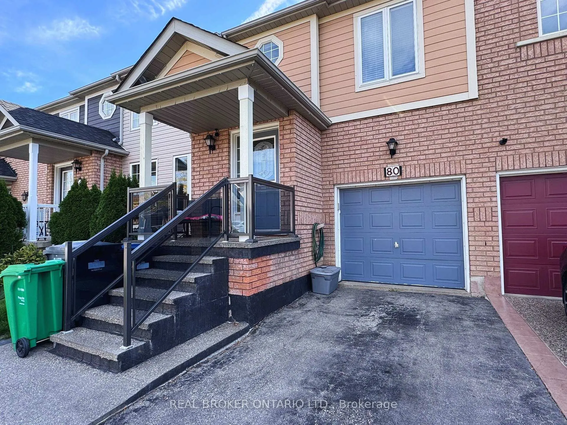 Photo 2 of Unit Main Unit, 80 Redfinch Way, Brampton, Fletcher's Meadow — HOMEH