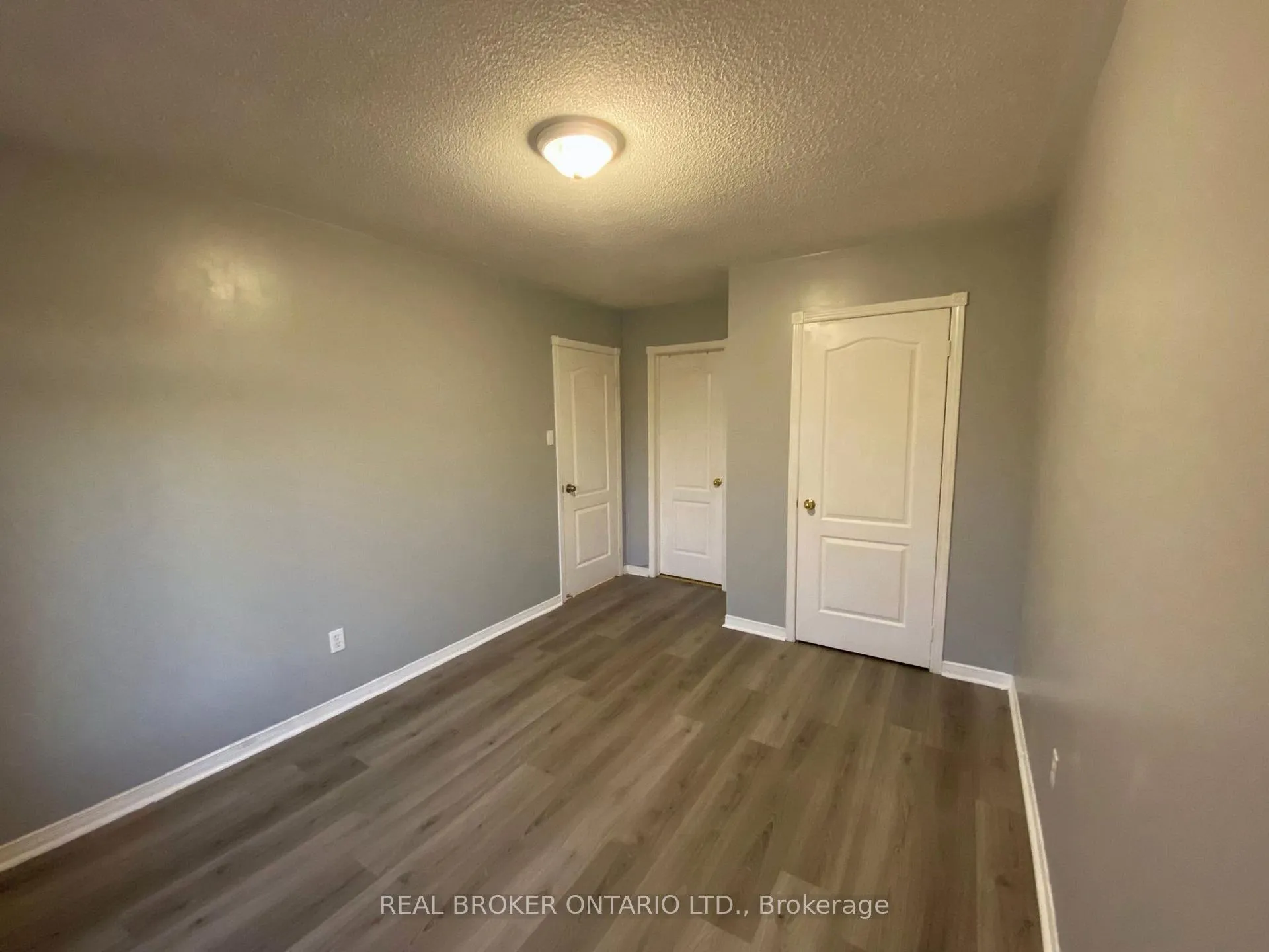 Photo 19 of Unit Main Unit, 80 Redfinch Way, Brampton, Fletcher's Meadow — HOMEH