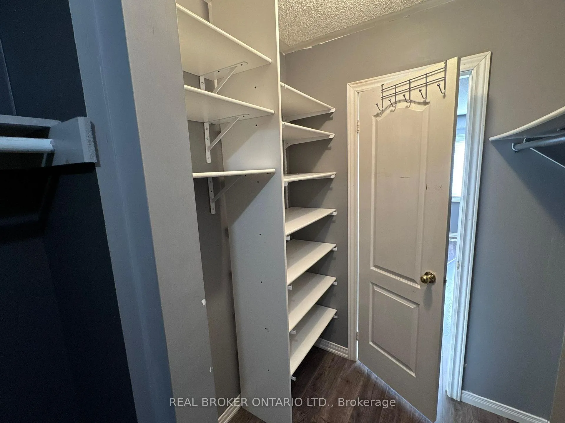 Photo 21 of Unit Main Unit, 80 Redfinch Way, Brampton, Fletcher's Meadow — HOMEH