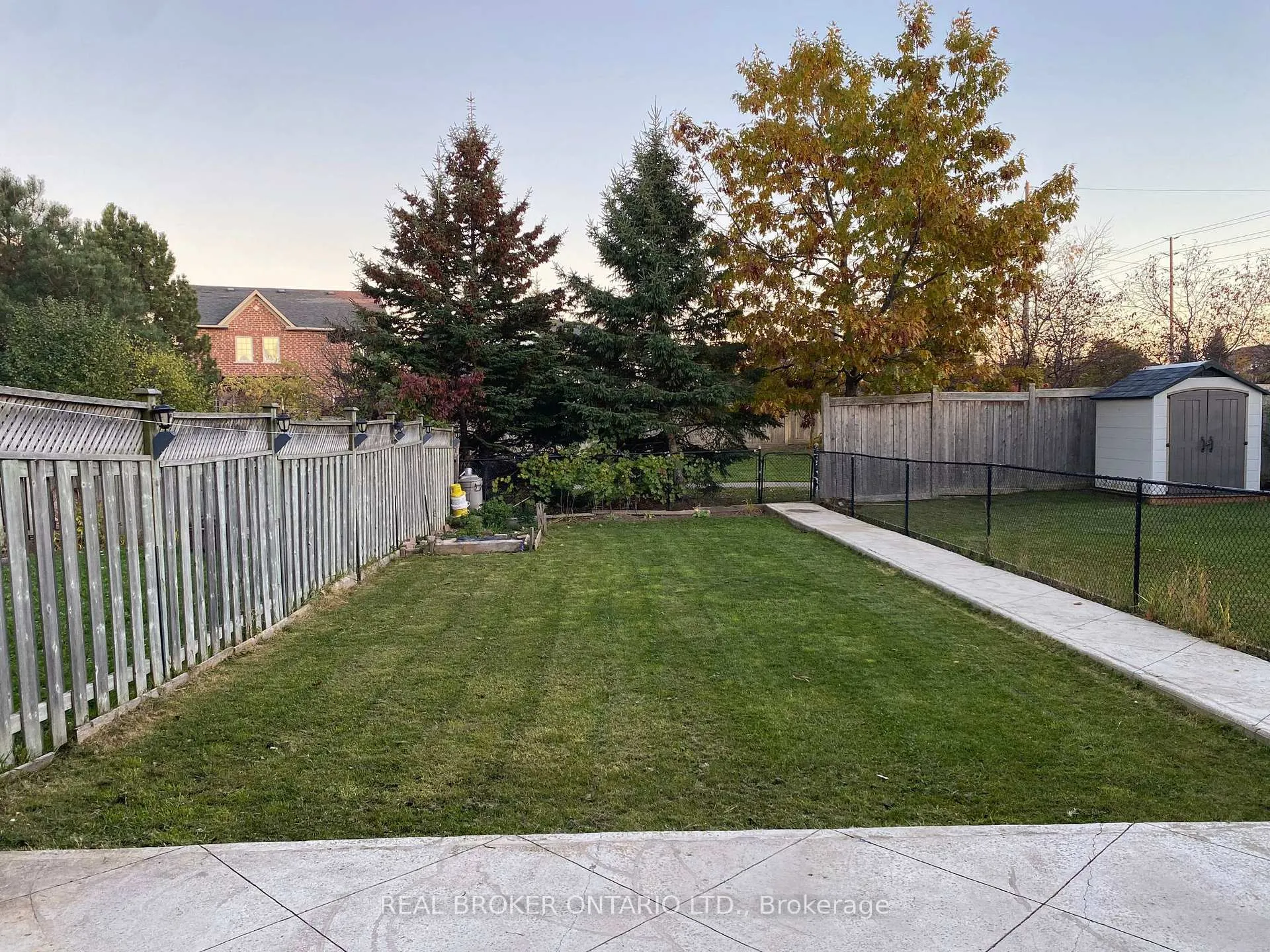 Photo 23 of Unit Main Unit, 80 Redfinch Way, Brampton, Fletcher's Meadow — HOMEH
