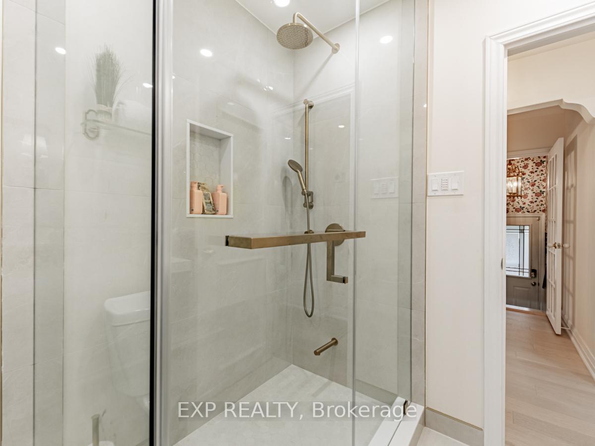 Photo 16 of 592 O'connor Drive, Toronto, East York — HOMEH