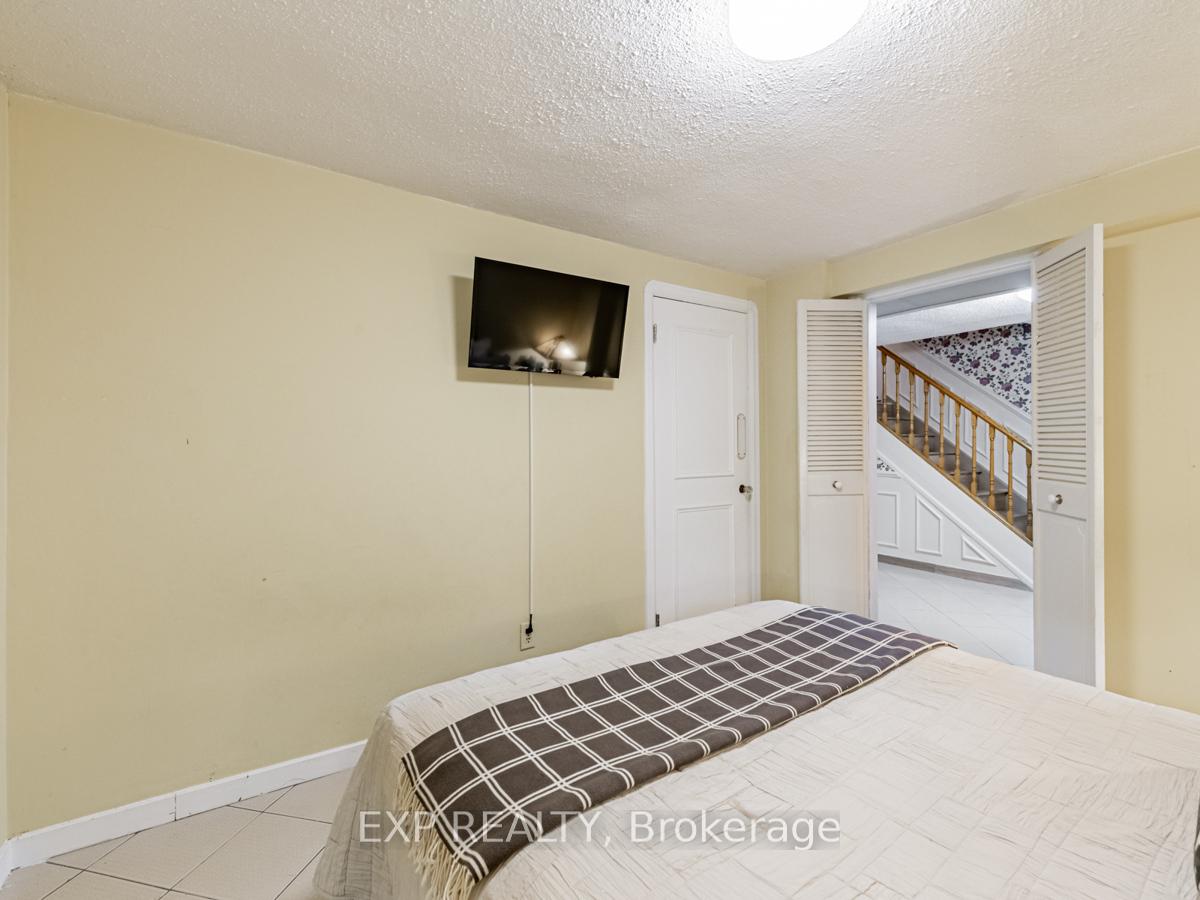 Photo 32 of 592 O'connor Drive, Toronto, East York — HOMEH