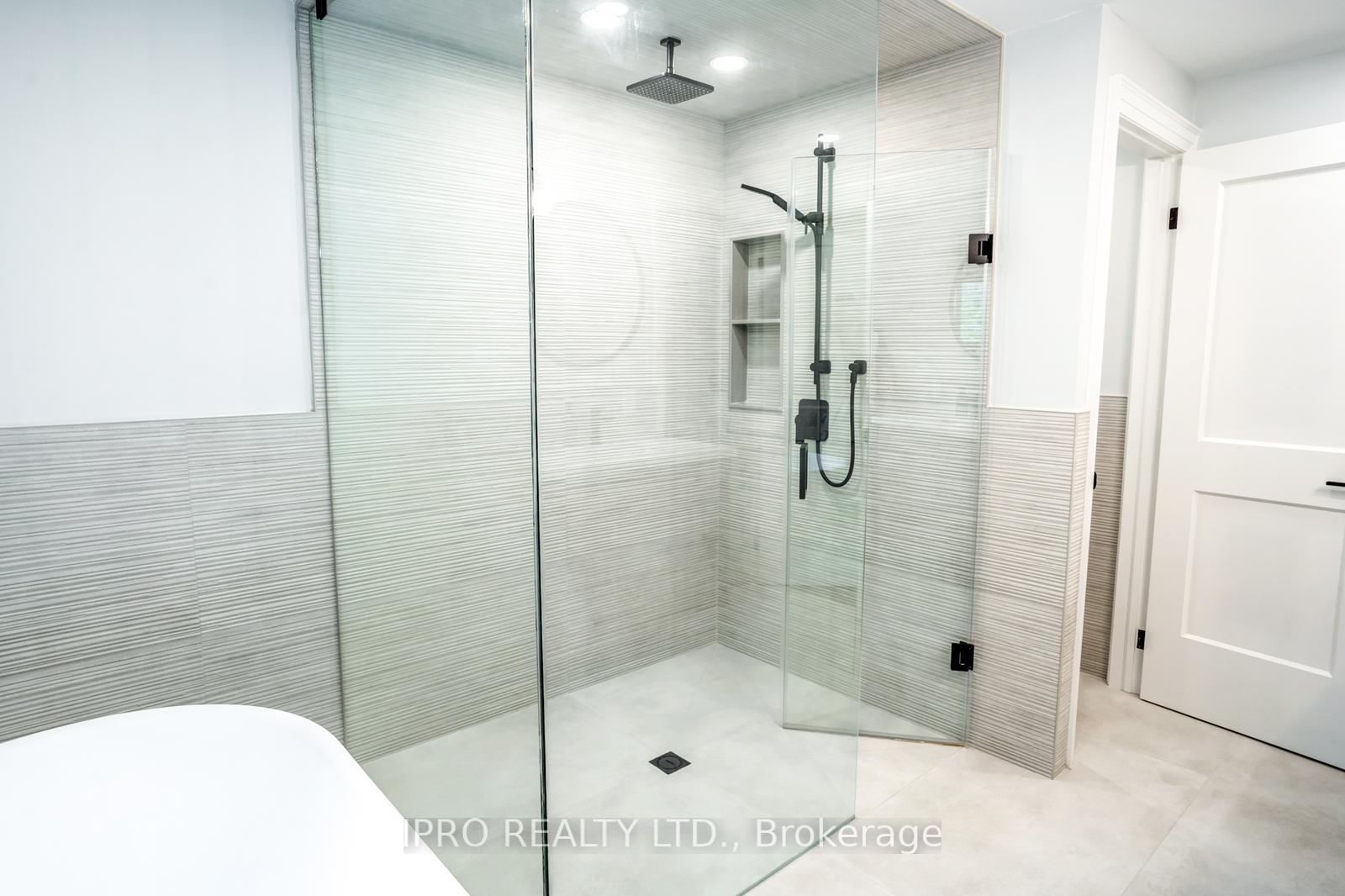 Photo 25 of 246 O'connor Drive, Toronto, East York — HOMEH
