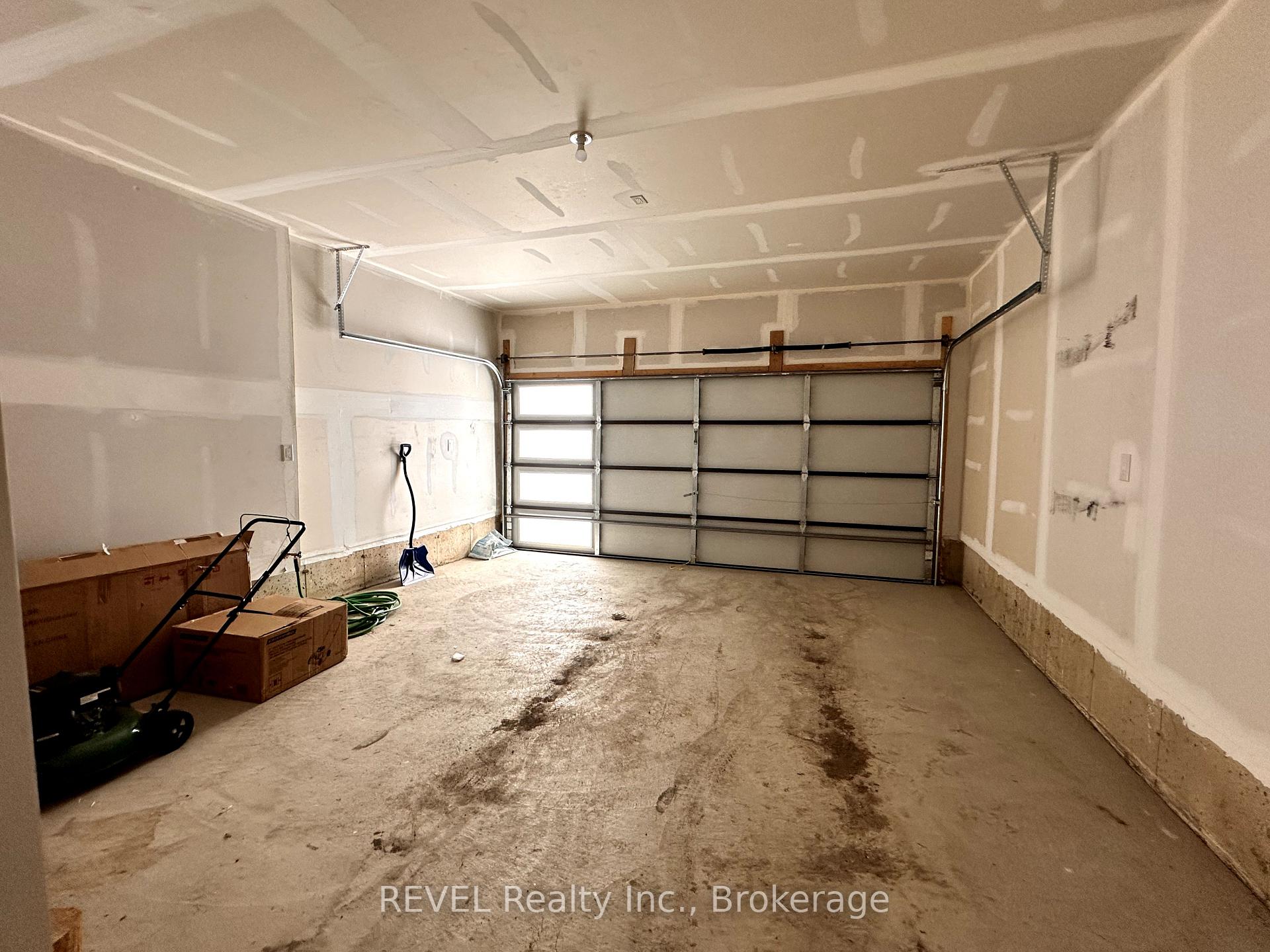 Photo 22 of 66 Concord Drive, Thorold, Rolling Meadows — HOMEH