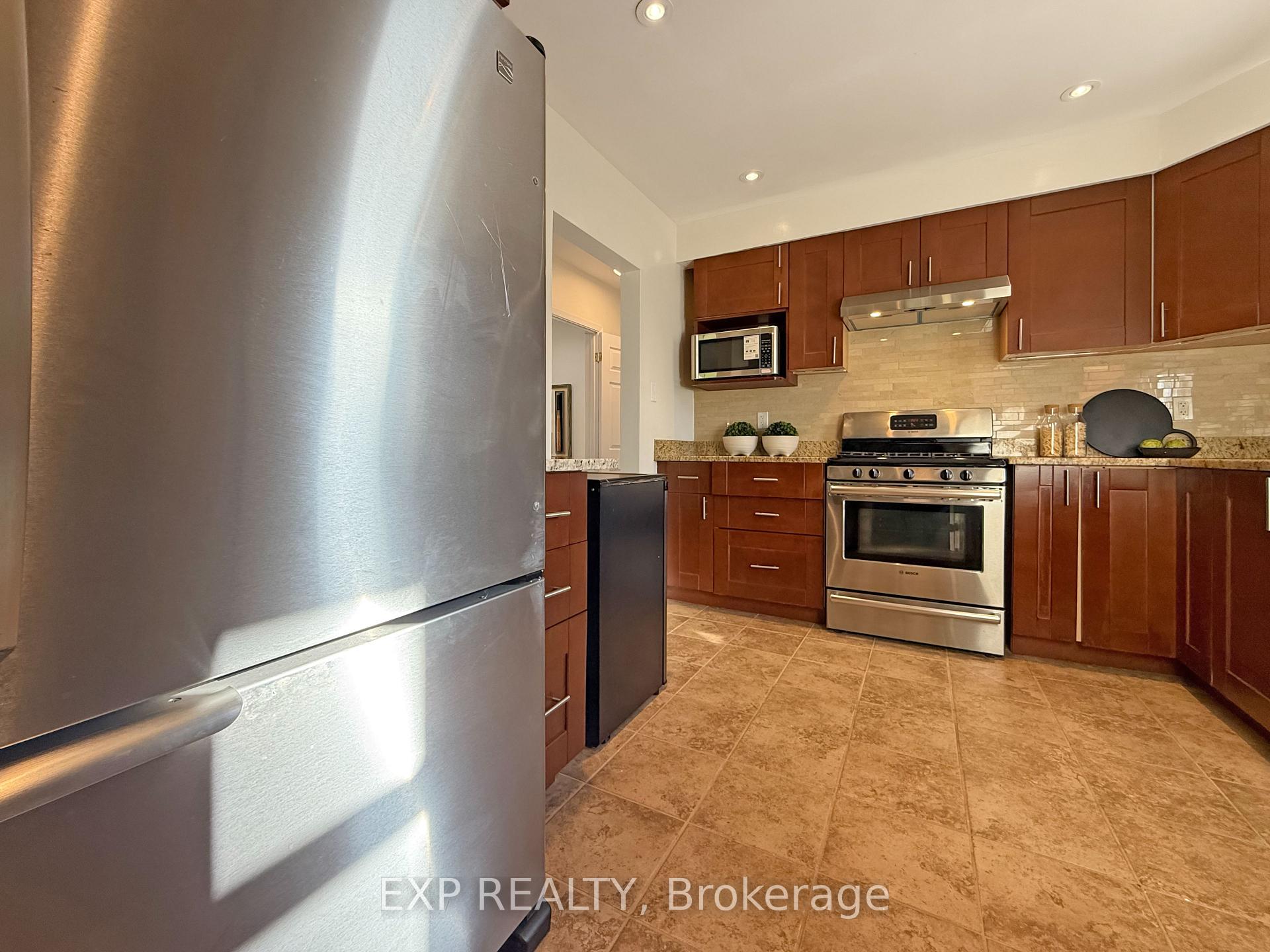 Photo 8 of 81 Meldazy Drive, Scarborough, Bendale — HOMEH