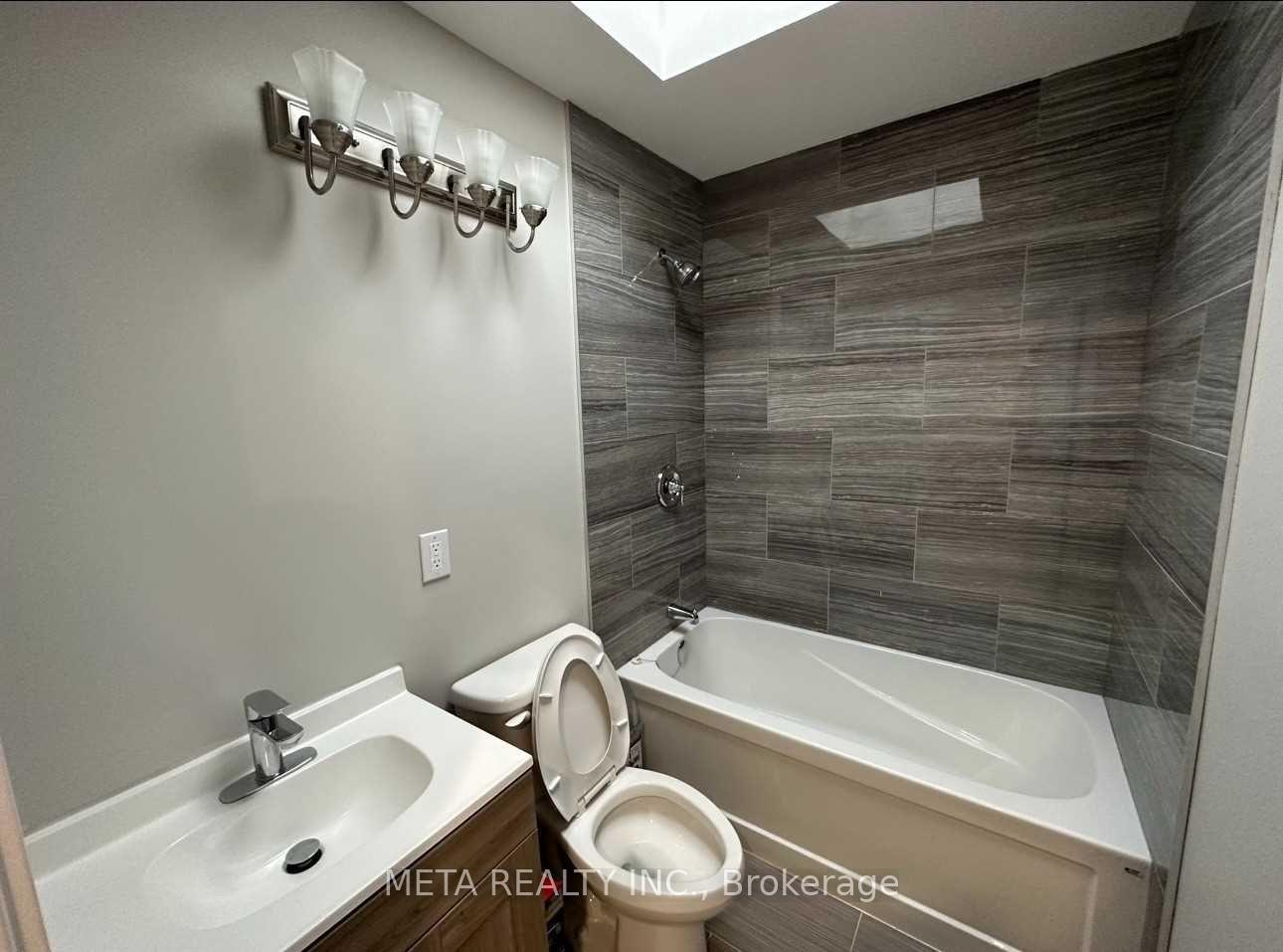 Photo 7 of Unit 2B, 1639 Eglinton Avenue W, Toronto, Oakwood Village — HOMEH