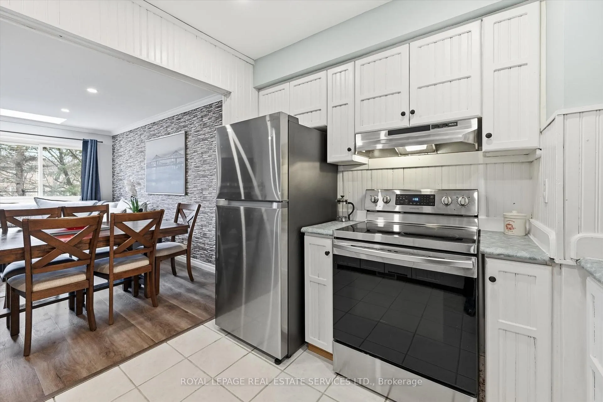 Photo 15 of Unit 51, 26 Moss Boulevard, Hamilton, Dundas — HOMEH
