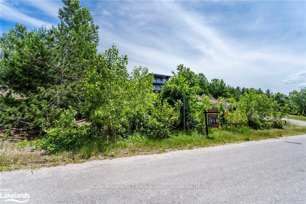Photo 23 of 29 Trew Avenue, Tiny, Rural Tiny — HOMEH