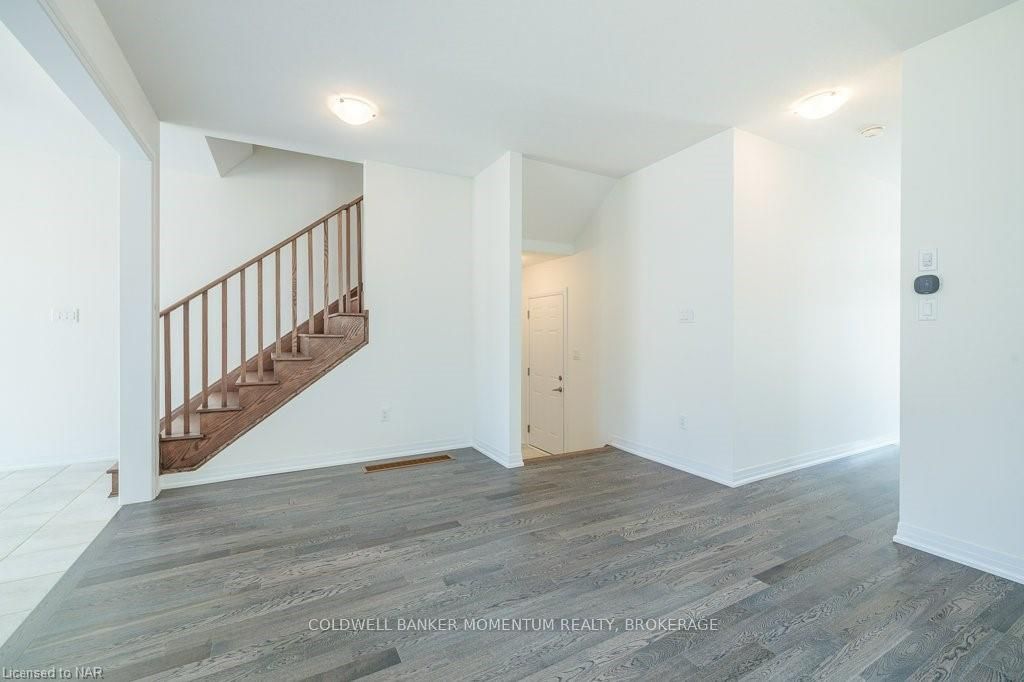 Photo 6 of 20 Brighton Lane, Thorold, Rolling Meadows — HOMEH
