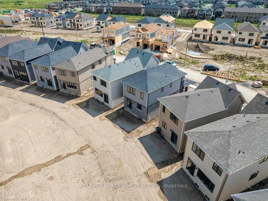 Photo 20 of 20 Brighton Lane, Thorold, Rolling Meadows — HOMEH
