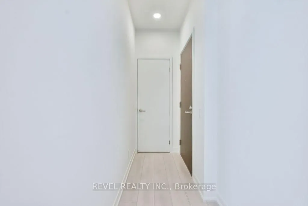 Photo 8 of Unit 2502, 39 Mary Street, Barrie, City Centre — HOMEH