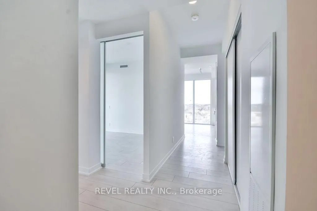 Photo 10 of Unit 2502, 39 Mary Street, Barrie, City Centre — HOMEH