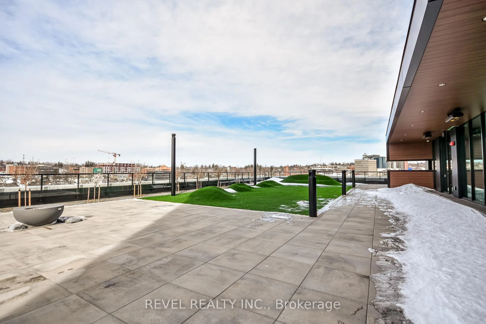 Photo 30 of Unit 2502, 39 Mary Street, Barrie, City Centre — HOMEH