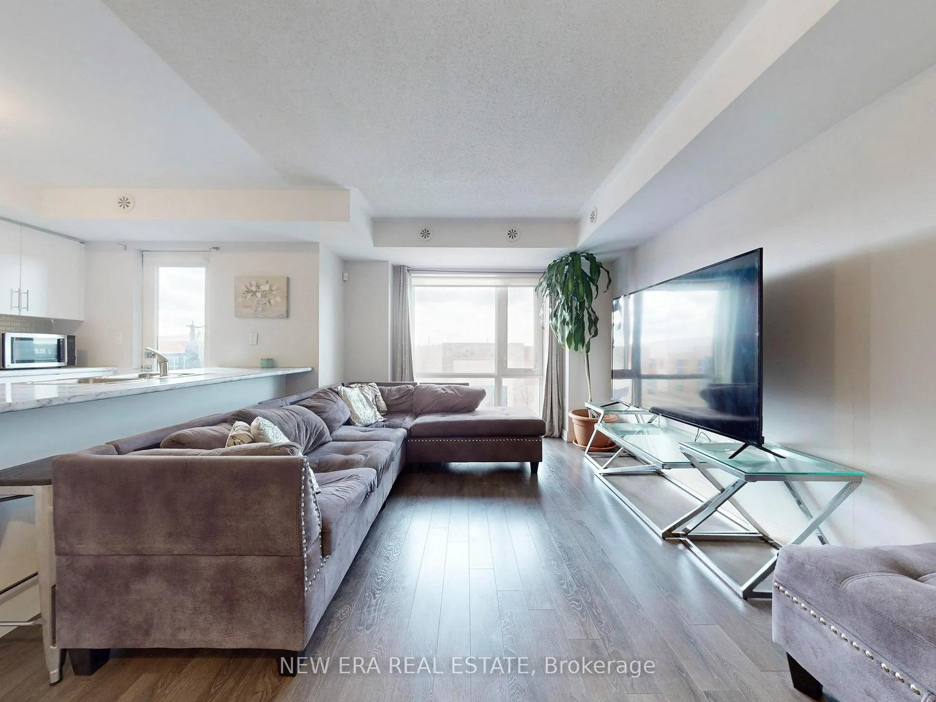 Photo 3 of Unit 12, 100 Dufay Road, Brampton, Northwest Brampton — HOMEH