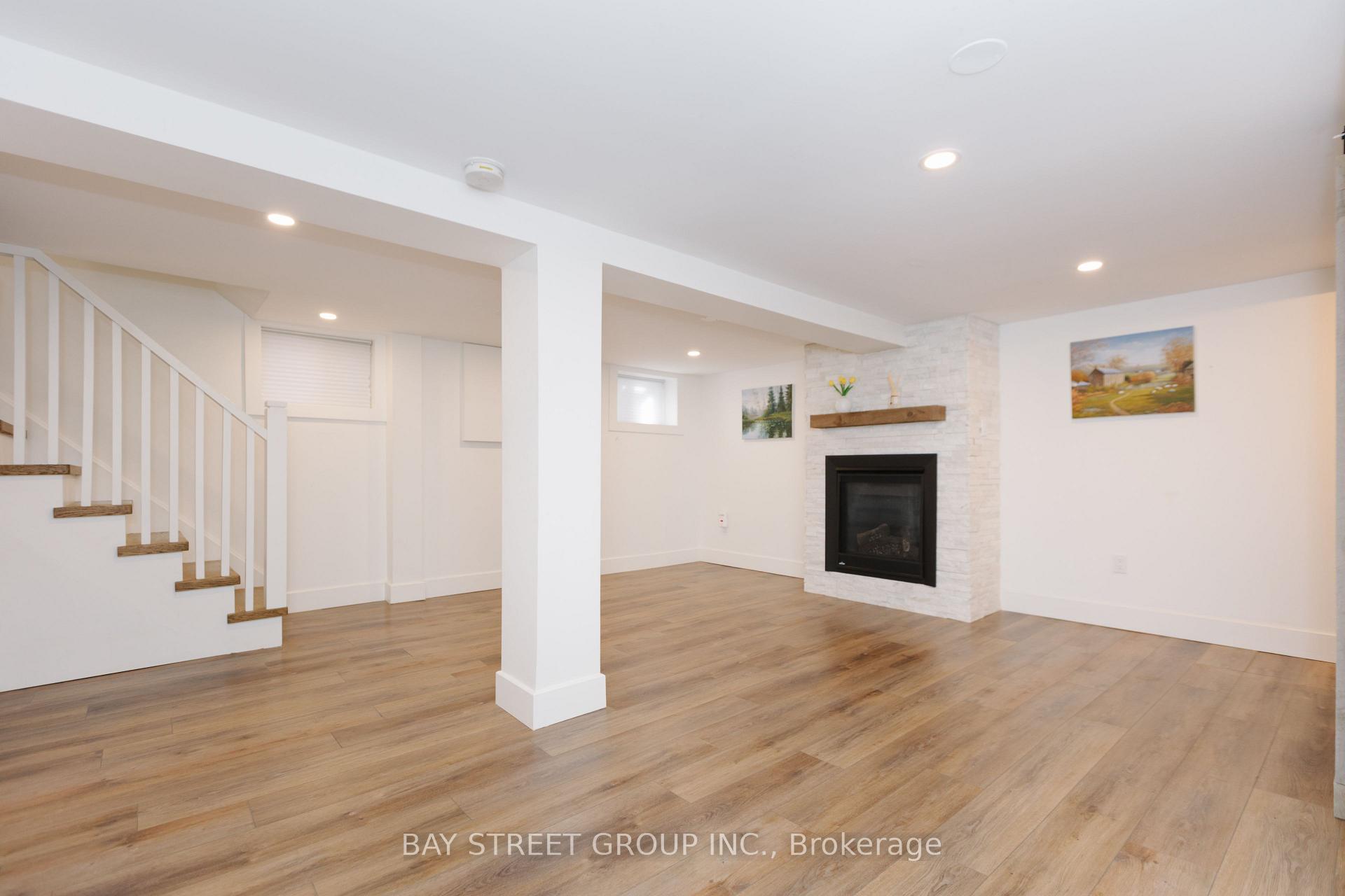 Photo 8 of 111 Frankdale Avenue E, Toronto, Danforth Village-East York — HOMEH