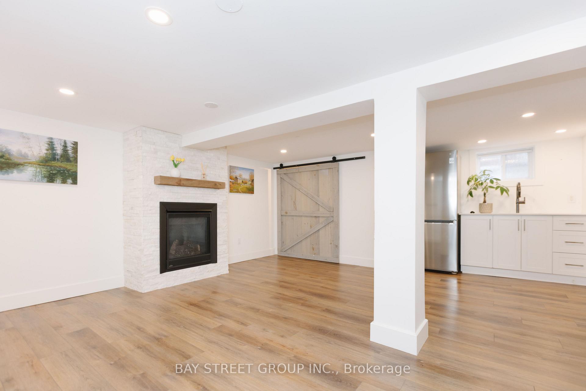 Photo 10 of 111 Frankdale Avenue E, Toronto, Danforth Village-East York — HOMEH
