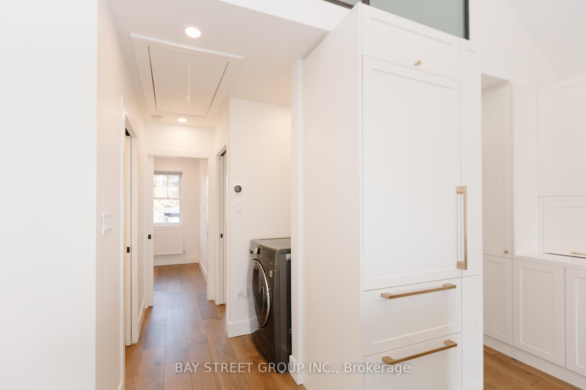 Photo 14 of 111 Frankdale Avenue E, Toronto, Danforth Village-East York — HOMEH