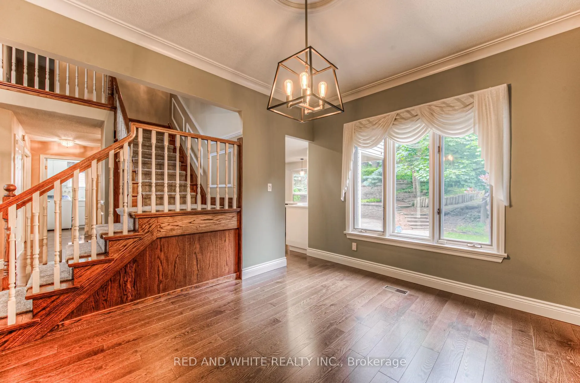 Photo 14 of 2 Morningview Place, Kitchener — HOMEH