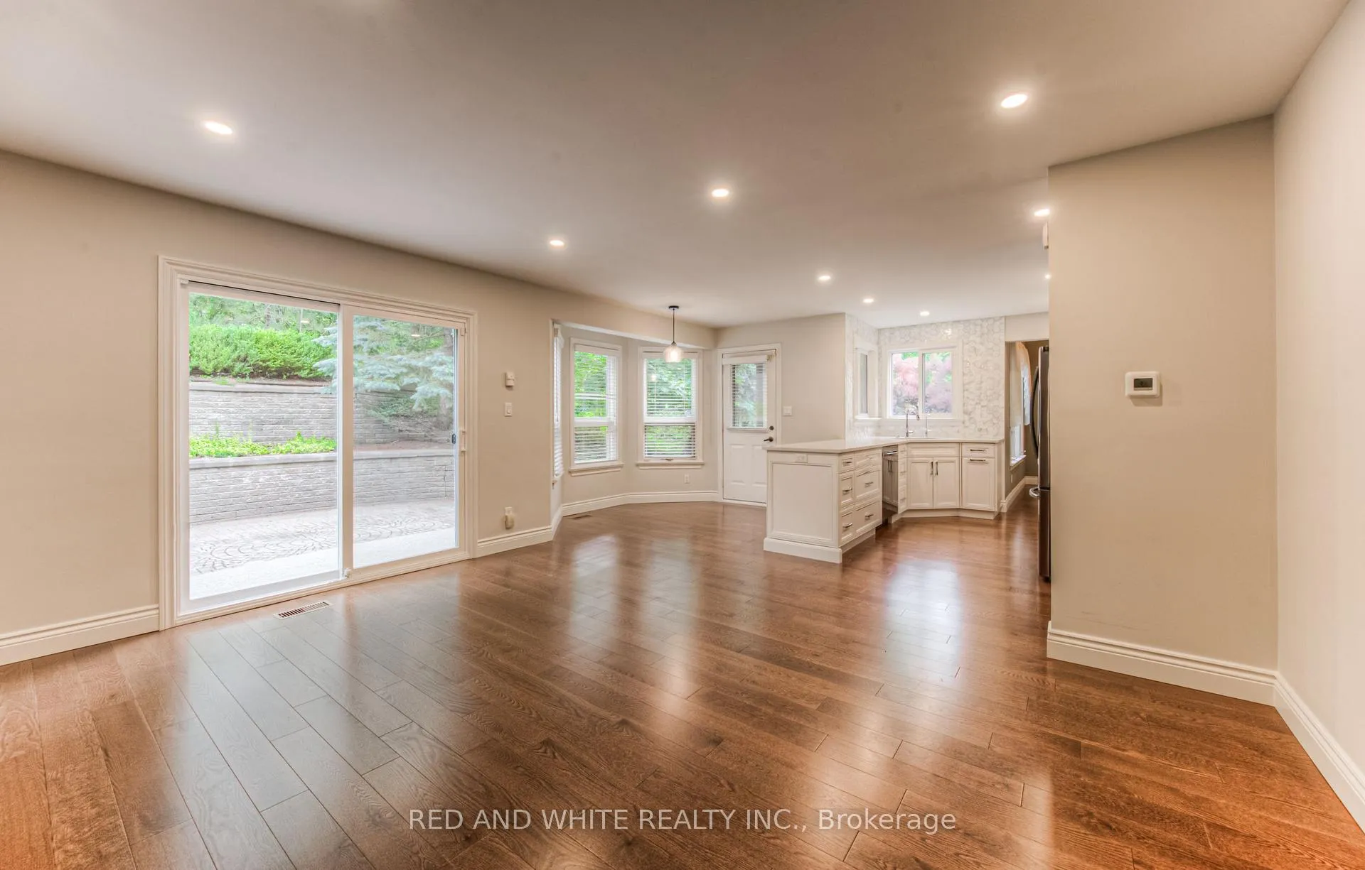 Photo 18 of 2 Morningview Place, Kitchener — HOMEH
