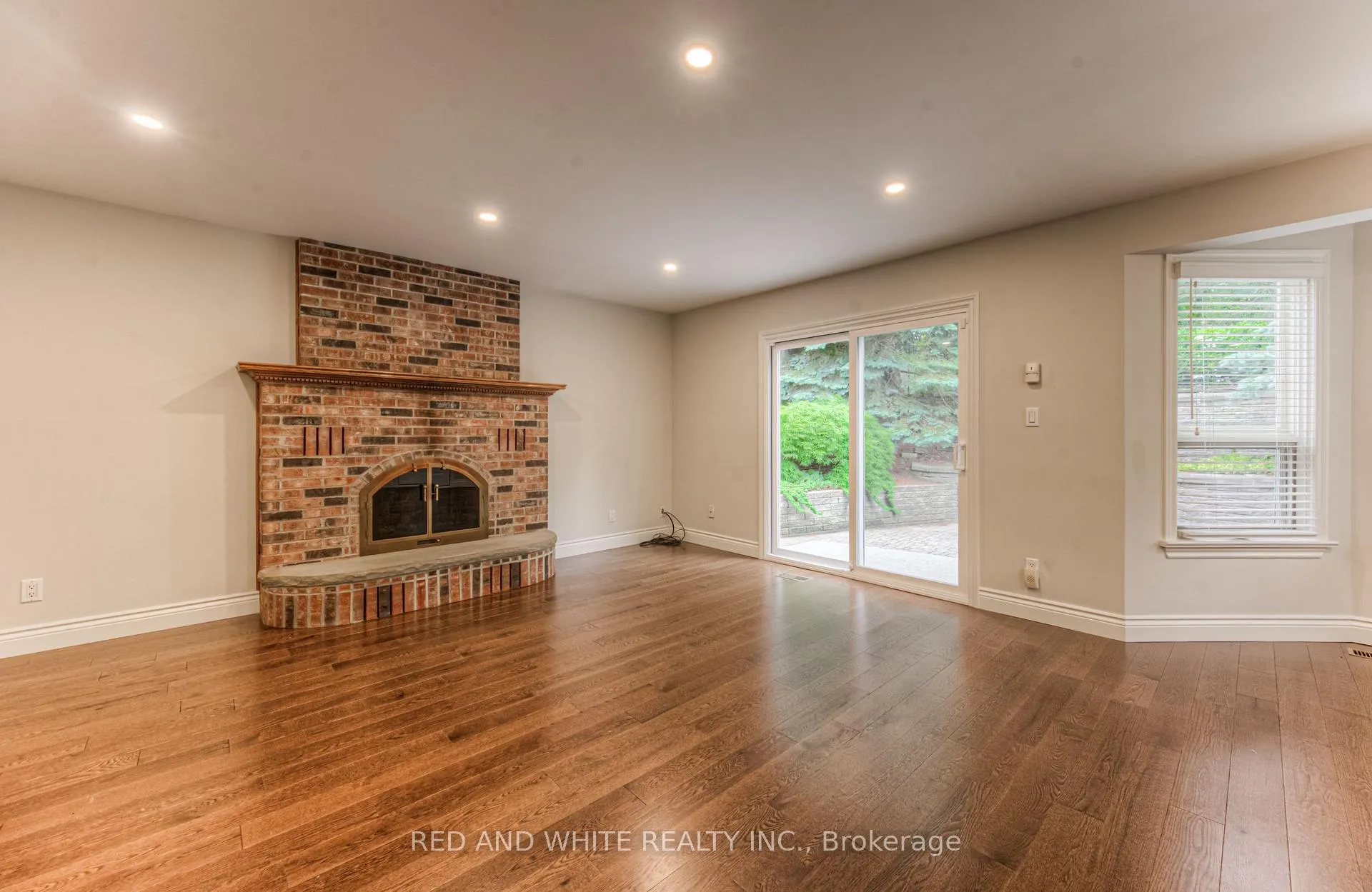 Photo 19 of 2 Morningview Place, Kitchener — HOMEH