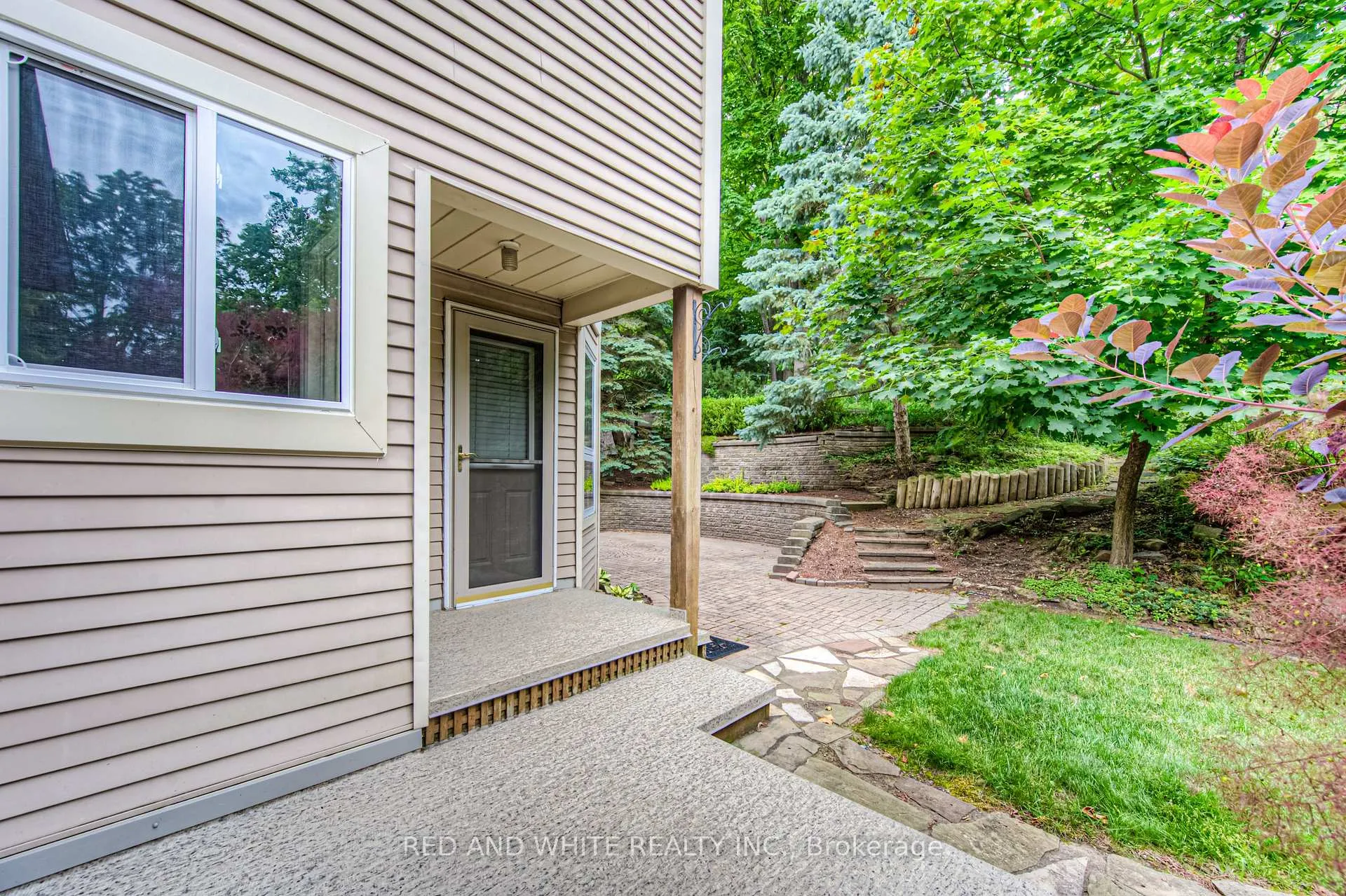Photo 33 of 2 Morningview Place, Kitchener — HOMEH