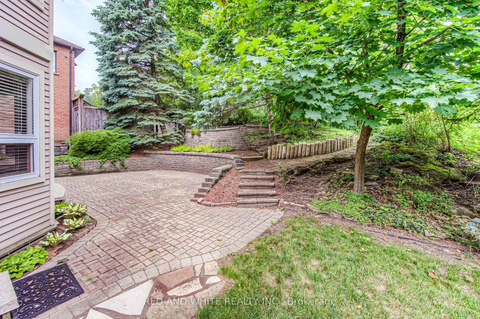 Photo 36 of 2 Morningview Place, Kitchener — HOMEH