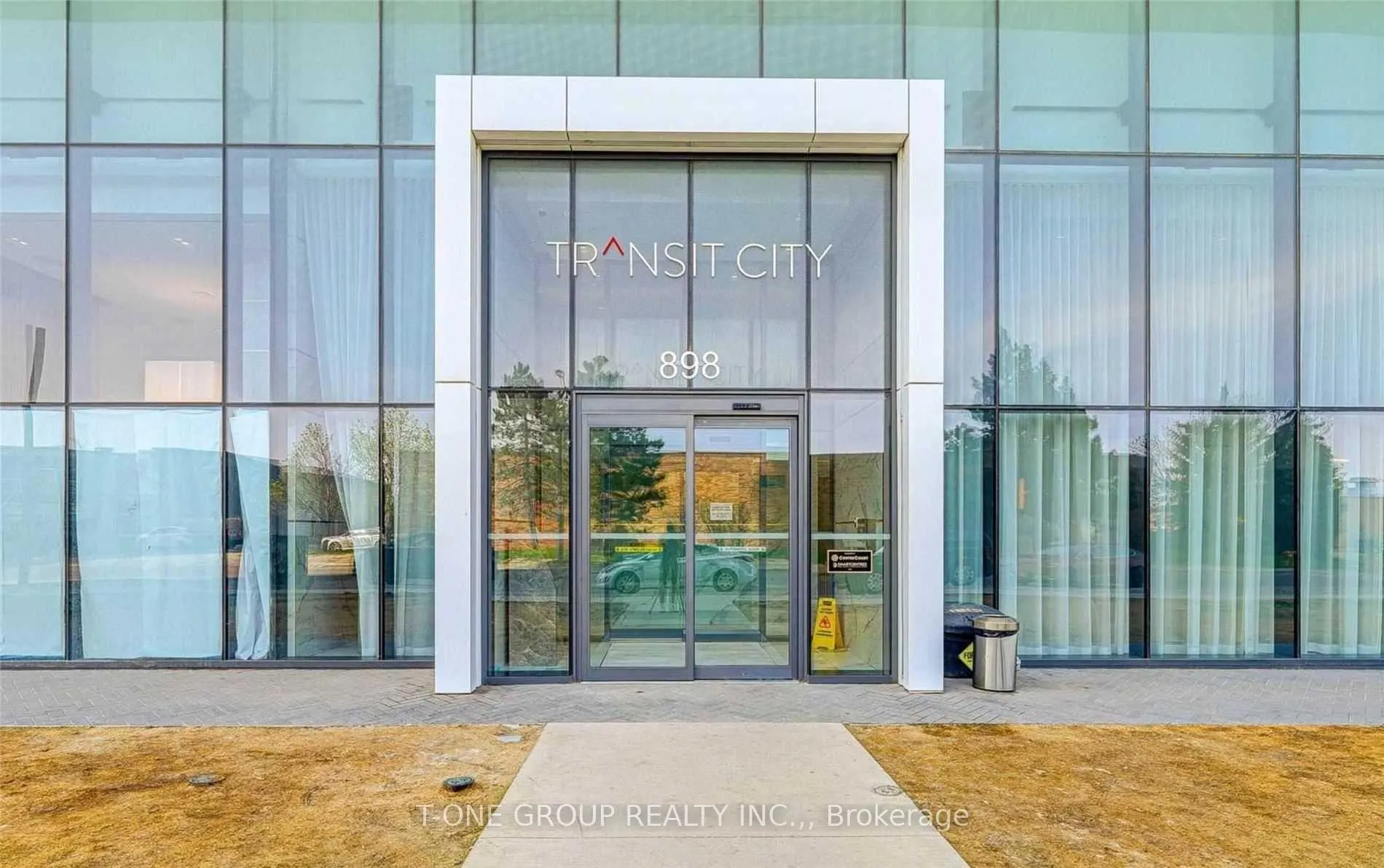 Front of Unit 4106, 898 Portage Parkway