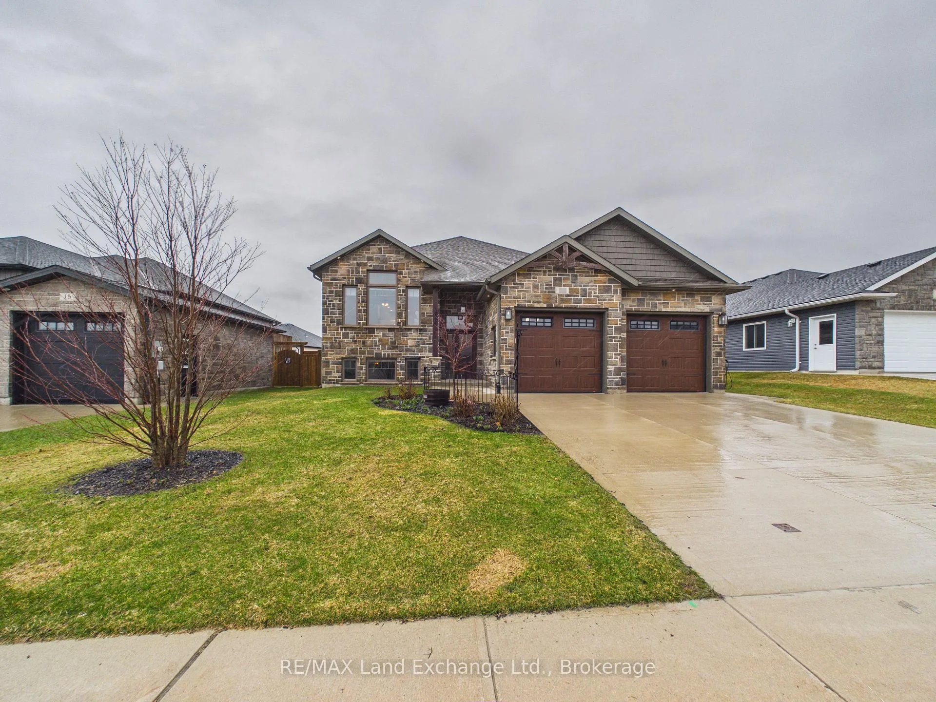 Front of 13 Lakefield Drive