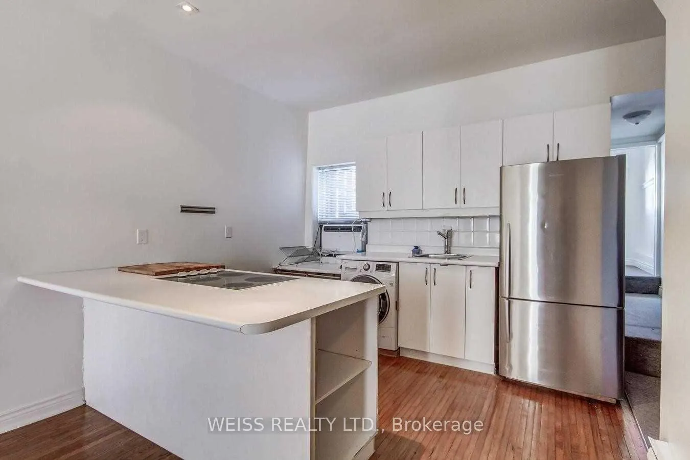 Photo 6 of Unit 2nd Fl, 1114 Queen Street W, Toronto, Trinity-Bellwoods — HOMEH