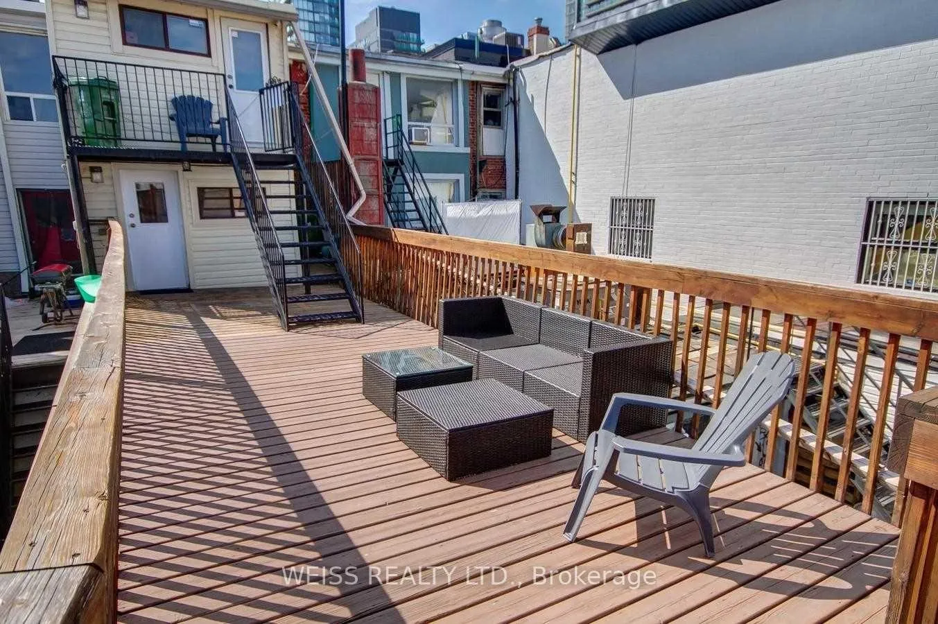 Photo 10 of Unit 2nd Fl, 1114 Queen Street W, Toronto, Trinity-Bellwoods — HOMEH