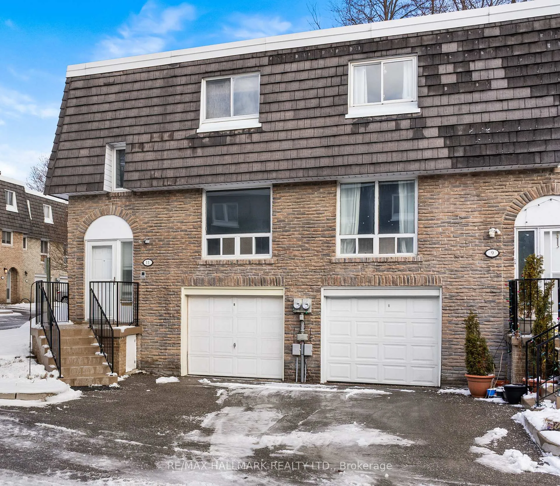 Photo 1 of 11 Tangle Briar Way, North York, Bayview Village — HOMEH