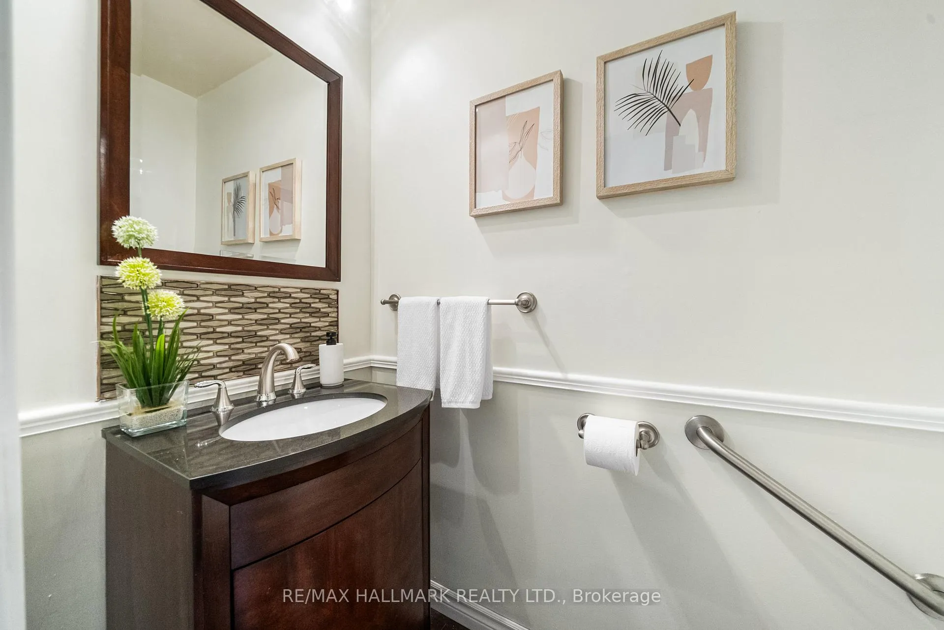Photo 11 of 11 Tangle Briar Way, North York, Bayview Village — HOMEH